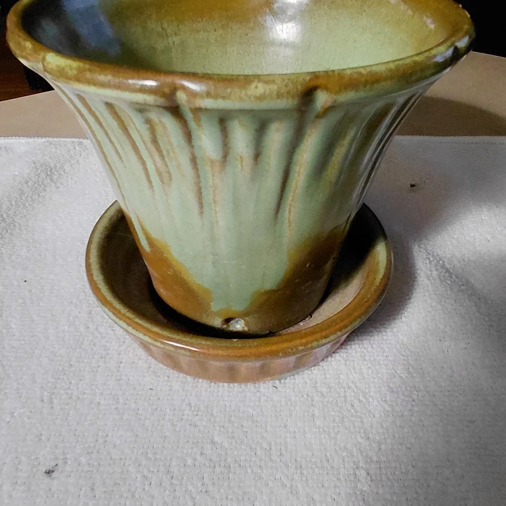 Green and Brown Drip Glaze Ceramic Planter with Saucer - Picture 3 of 10